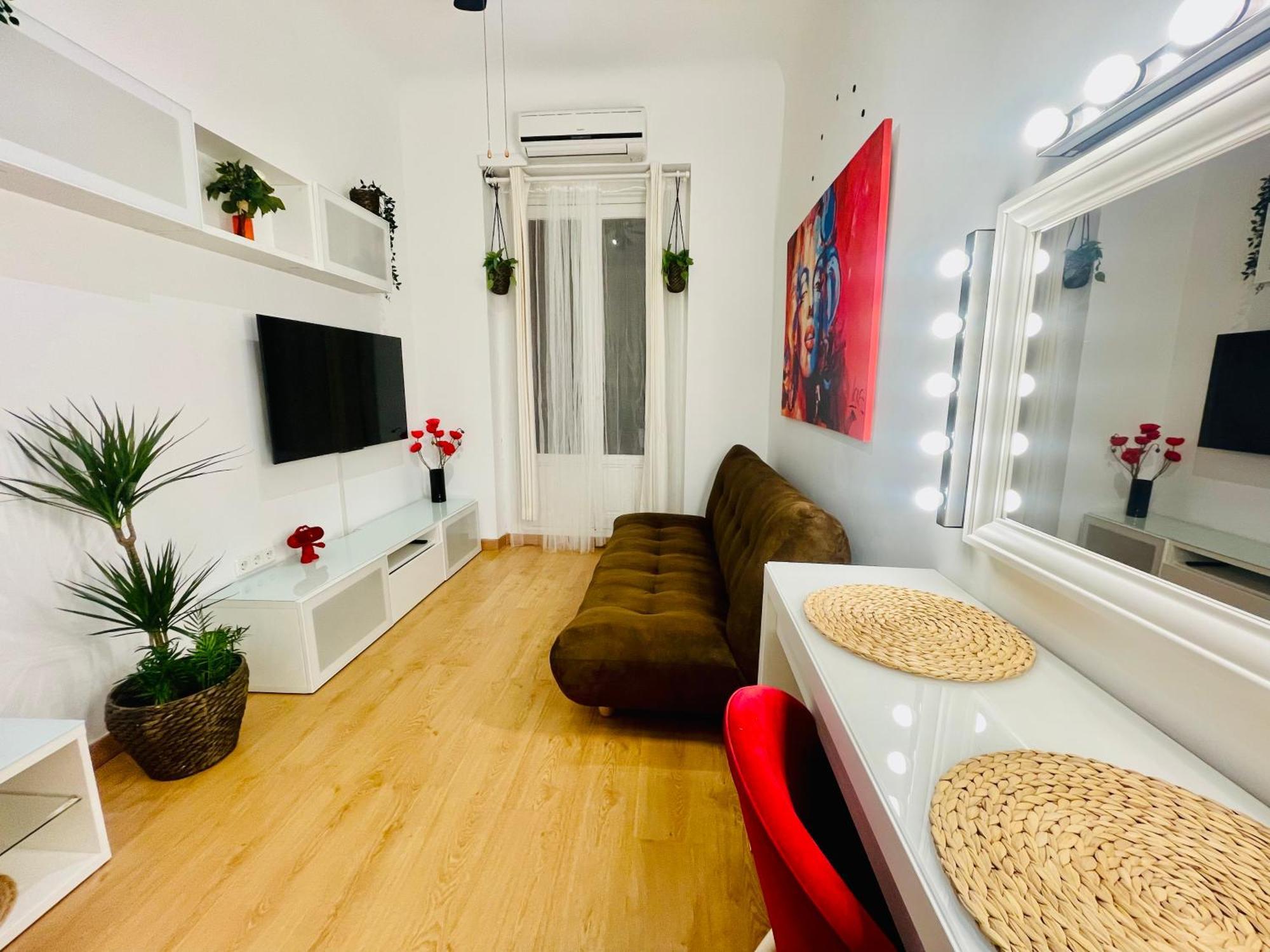 Apartamento Muy Centrico - Entre Palacio Real Y Plaza Mayor Madrid Dış mekan fotoğraf